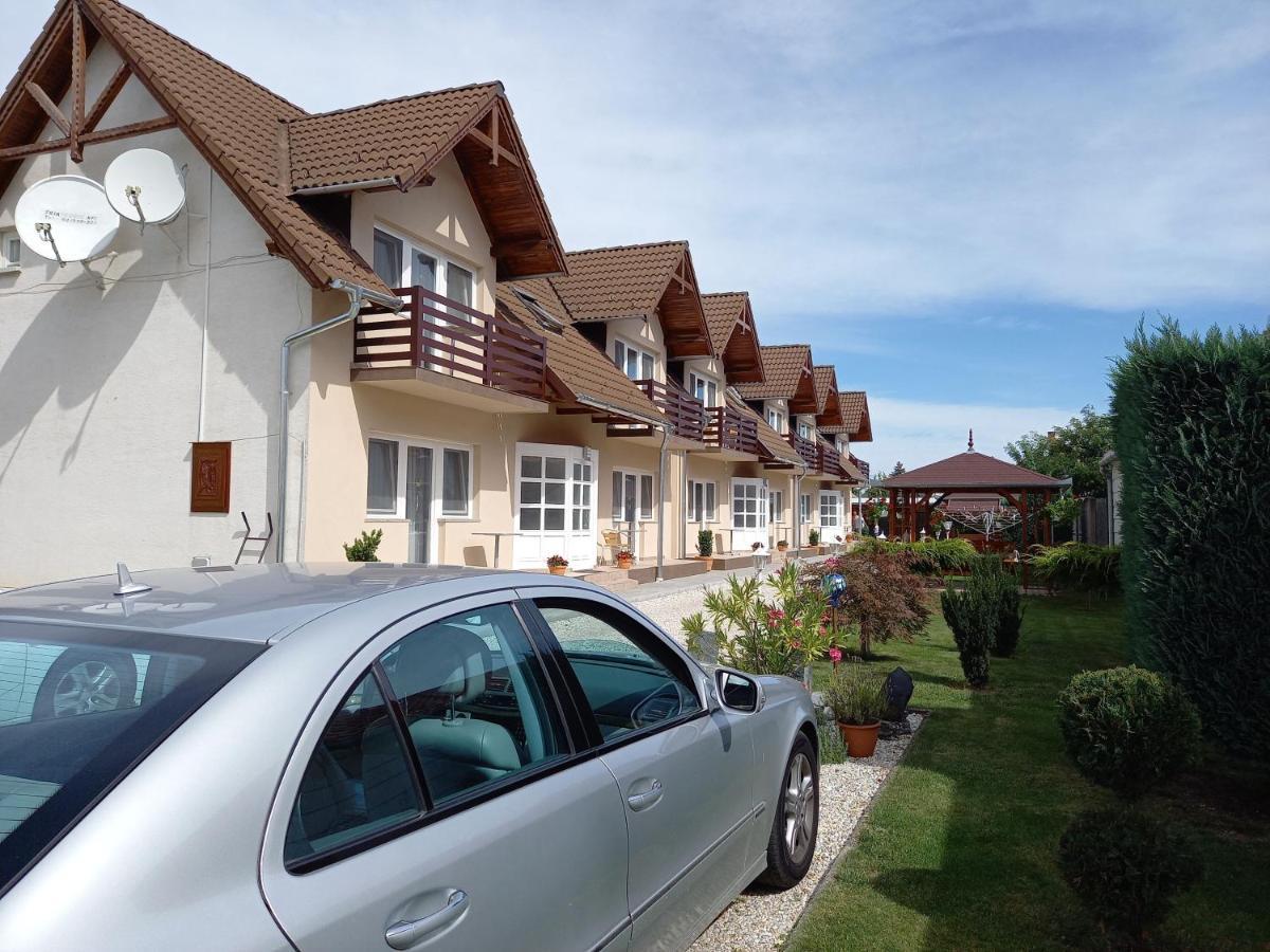 Ferienwohnung Petrovics Apartmanhaz Bük Exterior foto